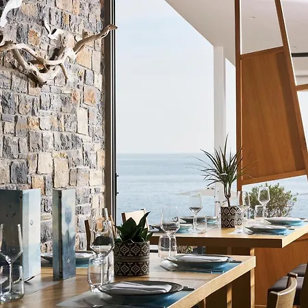 Hotel Coriva & 4*